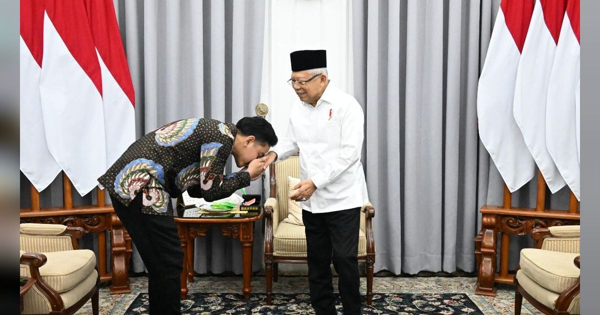 Momen Bersejarah Wakil Presiden Indonesia Termuda Bertemu yang Tertua