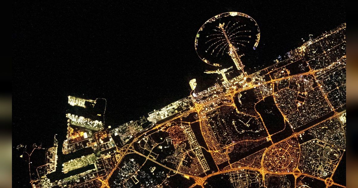 Indahnya 10 Foto Pemandangan Malam Hari Kota-kota di Berbagai Belahan Dunia Dipotret dari Satelit, Ada Gaza dan Indonesia