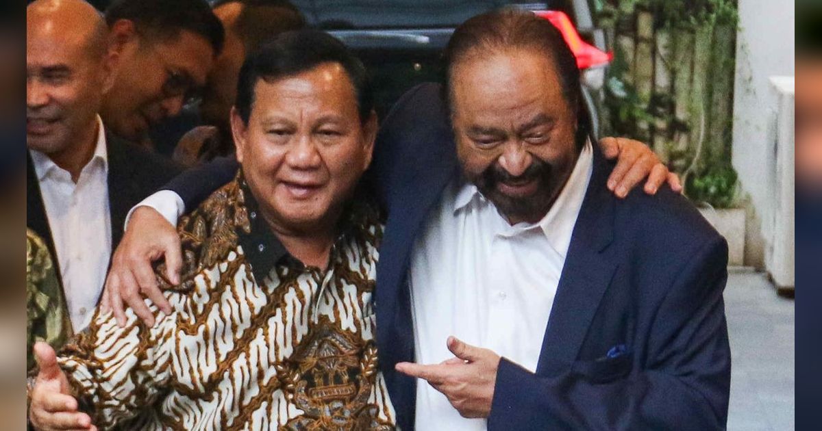 FOTO: Momen Mesra Prabowo dan Surya Paloh Rangkulan Erat, Sinyal Kuat Gabung Koalisi?