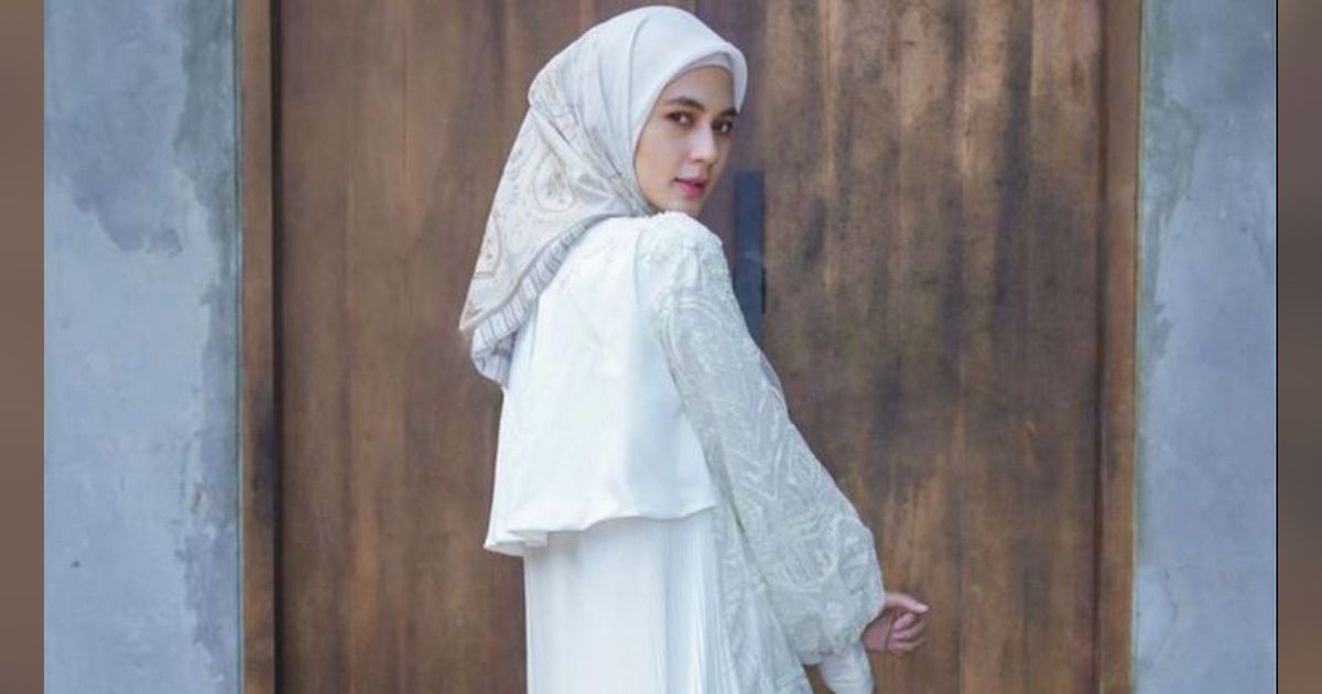 Cantik Memesona, Berikut 8 Potret Paula Verhoeven Dalam Balutan Hijab