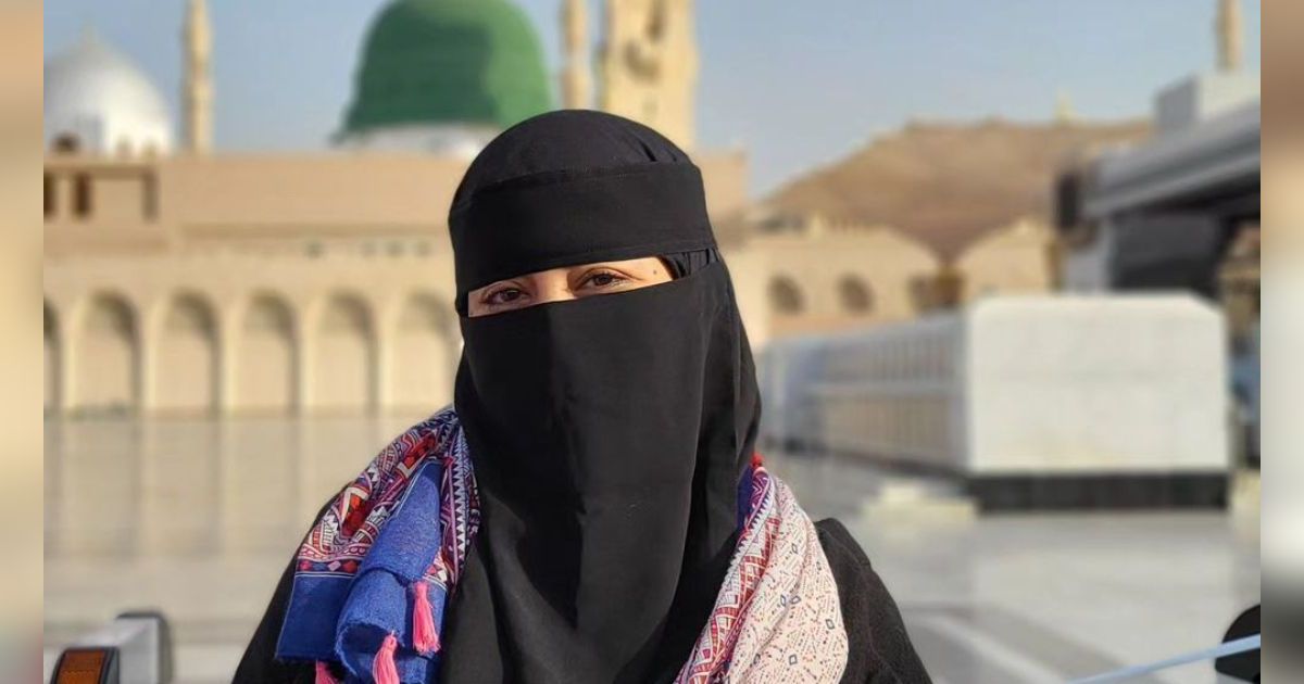 Momen Umi Pipik Dangdutan Nyanyi Rungkad Disorot, Warganet: 'Kirain Udah gak Mikirin Dunia'