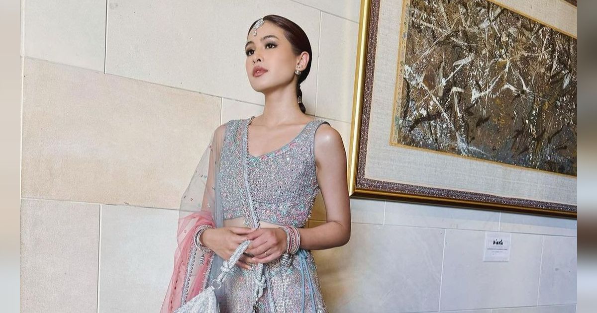 Gaya Maudy Ayunda dalam Balutan Sari India, Auranya bak Gadis Bollywood