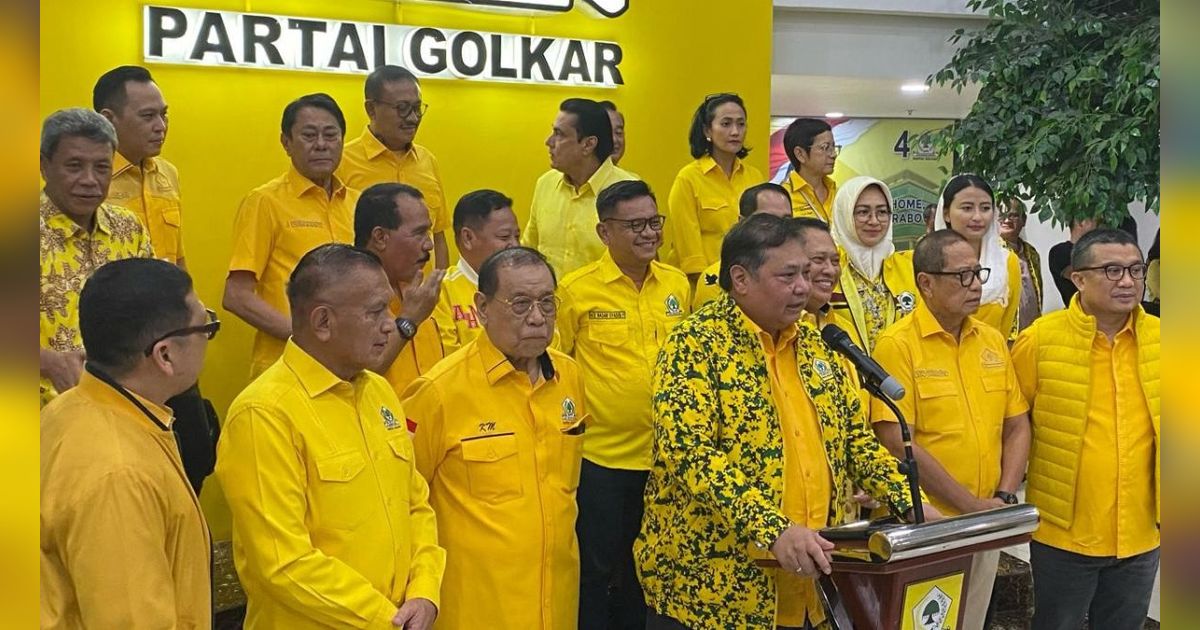 Airlangga Jawab Kabar Ridwan Kamil Maju Pilgub DKI 2024: Kita Tunggu Sampai Jakarta, Baru Tanyakan