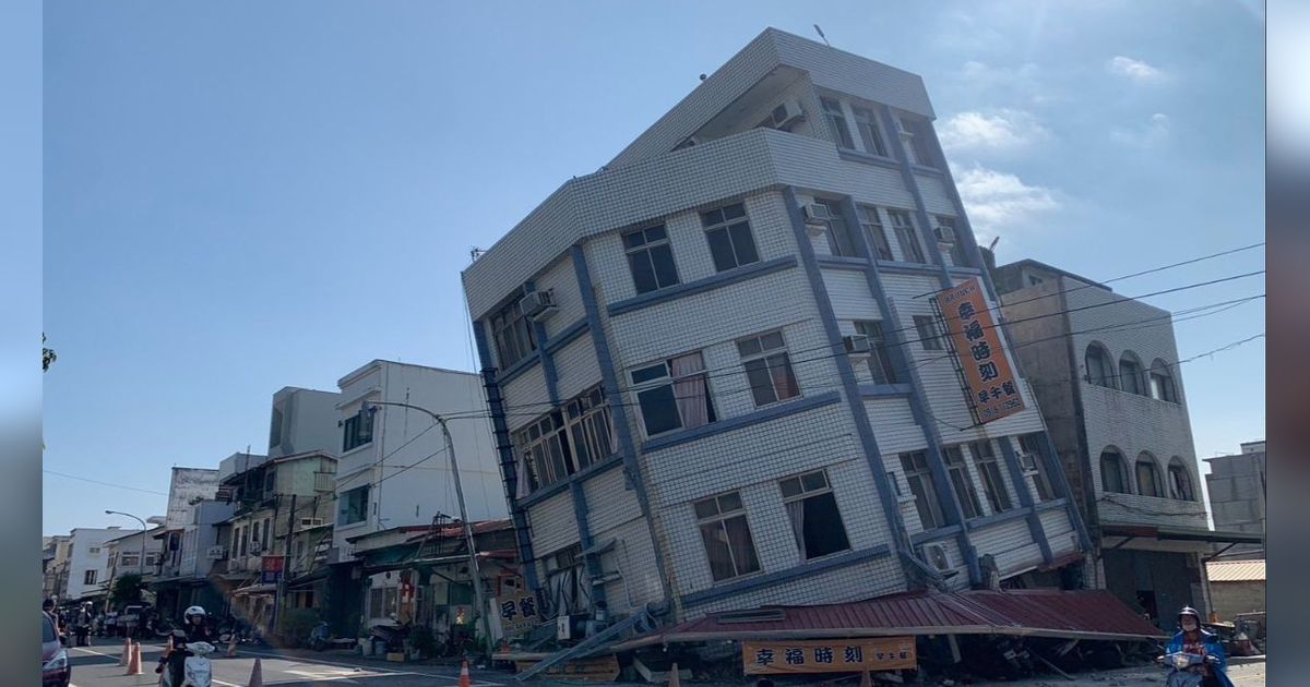 Taiwan Diguncang Gempa M 7,7 Terbesar dalam 25 Tahun, Gedung Runtuh hingga 87 Ribu Rumah Mati Listrik