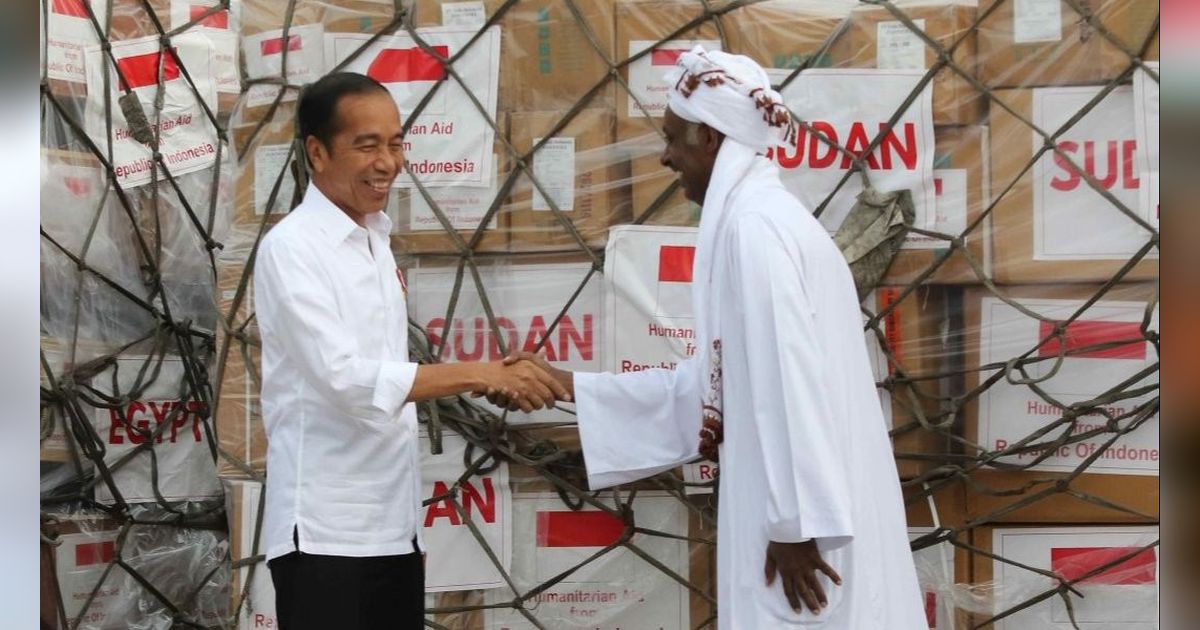 FOTO: Jokowi Lepas Bantuan Satu Juta Dolar AS untuk Palestina dan Sudan di Halim Perdanakusuma