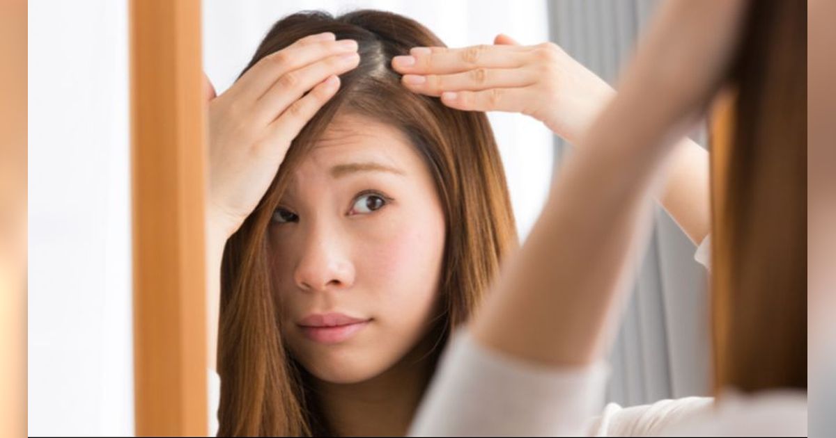 Bener Gak Sih Stres Bikin Rambut Cepat Beruban? Cari Tahu Faktanya