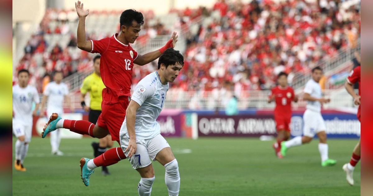 VIDEO: Deretan Dukungan Pejabat Untuk Timnas U23, Sandi Beri Kartu Kuning Poster Kemenpar