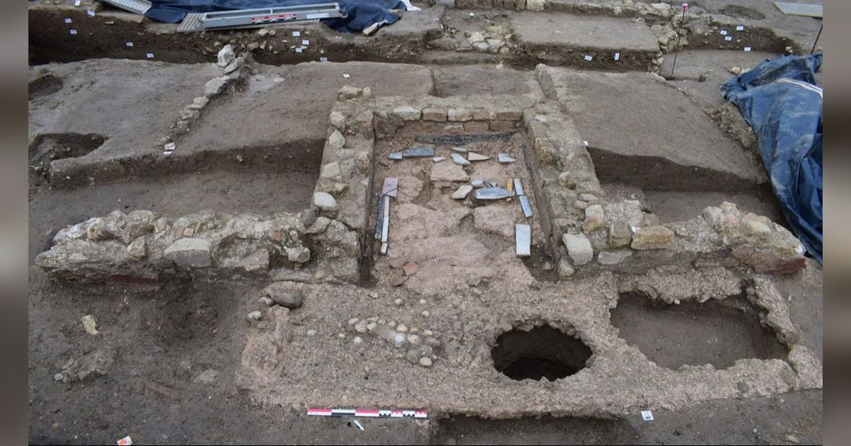 Arkeolog Temukan Ribuan Kuburan Romawi Berserakan di Bawah Lumpur, Isinya Selain Jasad Ada Roti dan Buah-Buahan