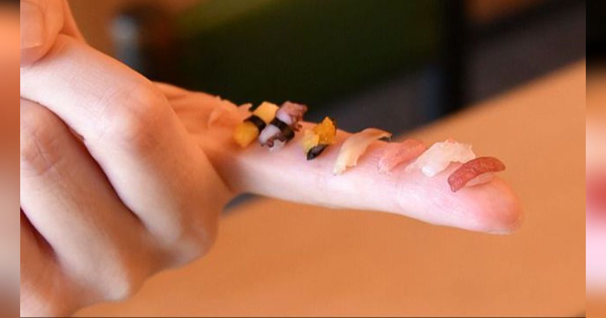 Restoran di Jepang Ini Hadirkan Menu Sushi Terkecil di Dunia