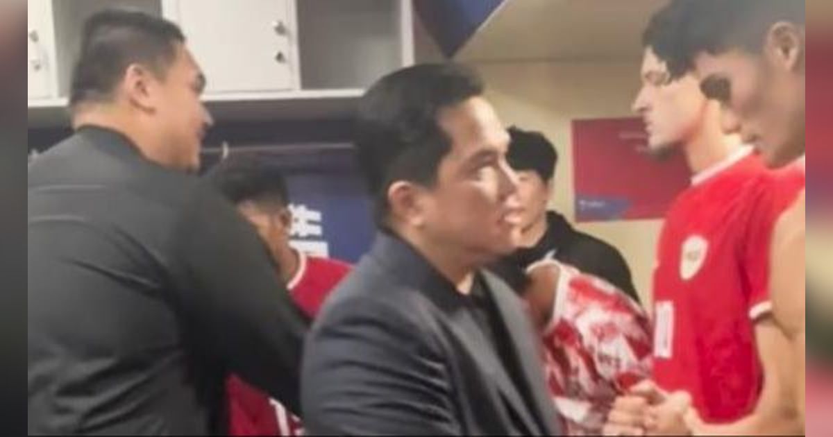 Didatangi Erick Thohir Usai Kalah dari Uzbekistan, Suasana Lesu Pemain Timnas U-23 Kembali Semangat: Kita Bangsa Kuat, Ga Bisa Diinjek-injak