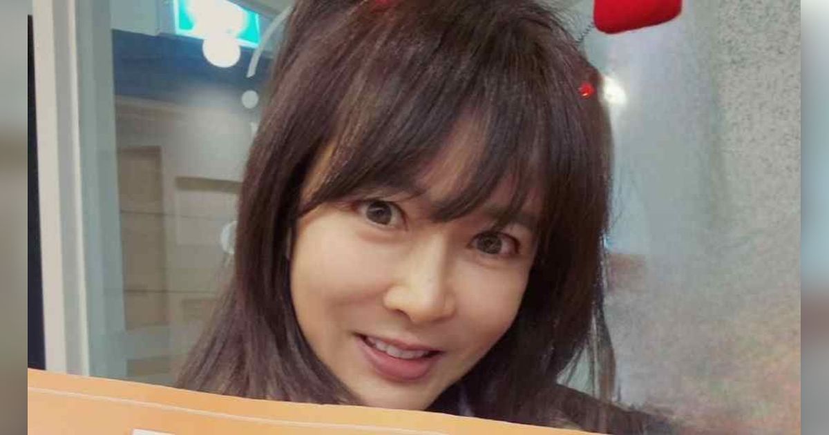 10 Potret Gaya Istri Shin Tae Yong yang Sering Tampil Stylish, Dipuji Cantik dan Awet Muda