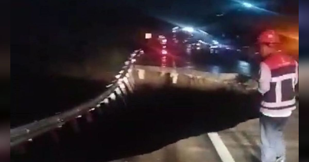 Waskita Toll Road Ungkap Dugaan Penyebab Longsor di Tol Bocimi