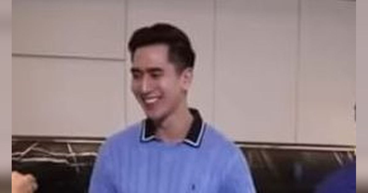 10 Gaya Verrell Bramasta saat Liburan di China Ngabuburit Keliling Kota, Netizen 'Ganteng Banget Mas Dewan'
