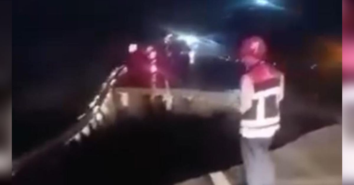 Update Tol Bocimi Longsor, Kondisi Korban Terjatuh ke Jurang & Pengalihan Arus di KM 64