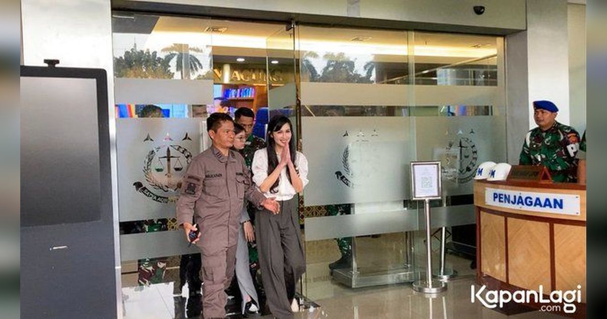 Diperiksa 5 Jam, ini Deretan Foto Sandra Dewi Usai Pemeriksaan di Kejaksaan Agung Terkait Kasus Korupsi Harvey Moeis 'Doain ya'