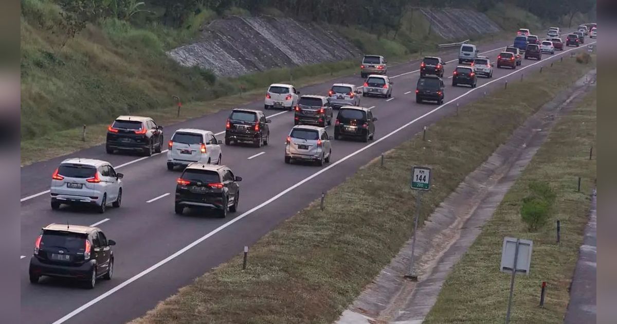 H-7 Lebaran, Volume Lalu Lintas Meningkat di Tol Jabotabek dan Jawa Barat
