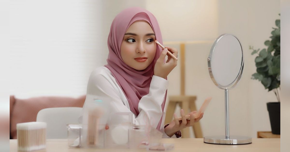 Hindari 3 Hal Saat Merias Wajah Demi Tampil Glowing Saat Lebaran