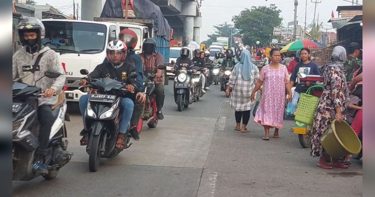 Jalan Arteri Palimanan Hingga Karawang Mulai Padat