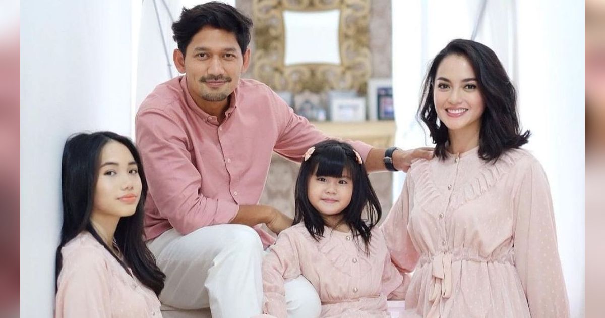 Cantik dan Sangat Menawan, Berikut Ini Potret Jasmine Abeng Putri Sulung Ririn Ekawati yang Kini Kuliah di Amerika