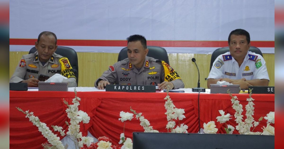 Kapolres Inhu Beri Fasilitas Pengawalan Gratis untuk Pemudik