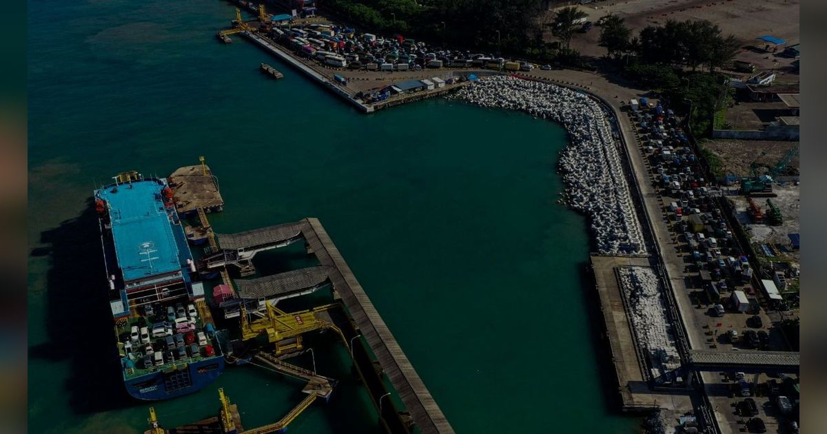 Urai Kepadatan, Menko PMK: Kapal dari Merak ke Bakauheni Hanya Turun Penumpang & Langsung Kembali
