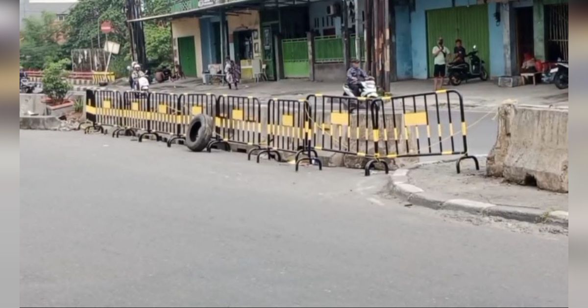 Buka Paksa Barikade U-Turn Ilegal, 6 Pak Ogah di Bekasi Ditangkap