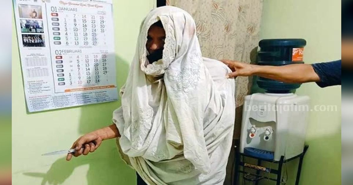 Aksi Nyeleneh Maling di Ponorogo Pakai Kostum Pocong Mukena Bertopeng Kresek Merah, Sudah Aneh-Aneh Ketangkep Juga