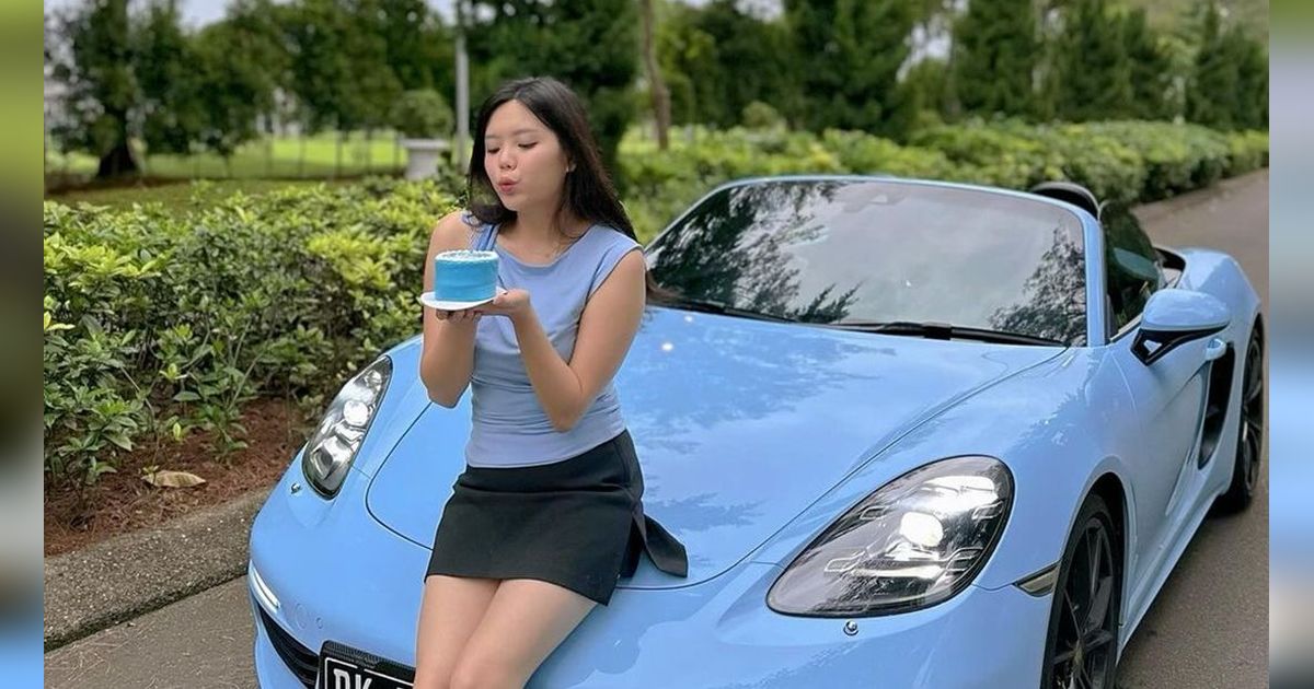 10 Potret Rumah Bak Istana Bos Skincare Valencia Nathania, Pelihara Ayam Dalam Rumah Mewah