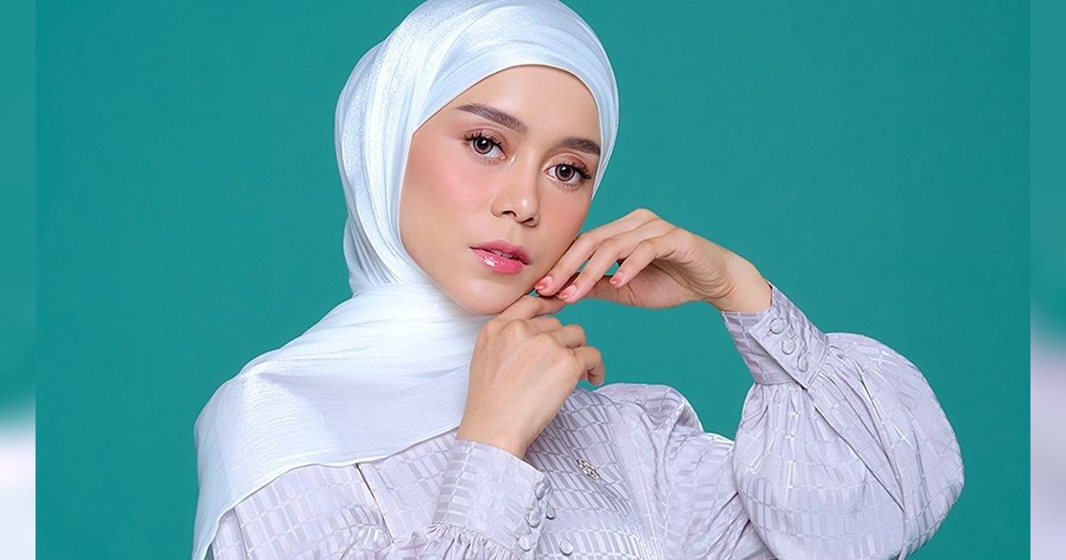 Sederet Potret Rumah Seleb Terkenal di Kampung Halaman, Ada yang di Dalam Gang hingga Jauh dari Kesan Mewah