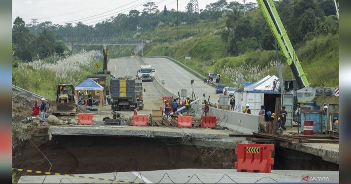 Pakar Mengurai Penyebab Ruas Tol Bocimi Amblas