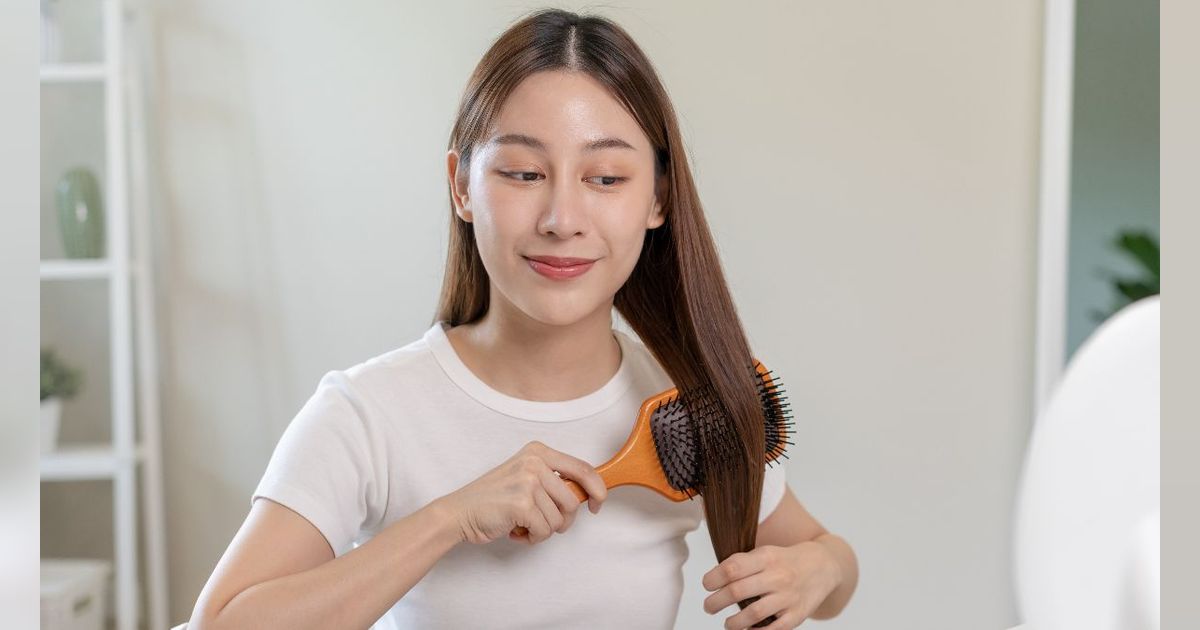 Terapkan 5 Kebiasaan Simpel Agar Rambut Tak Mudah Rontok