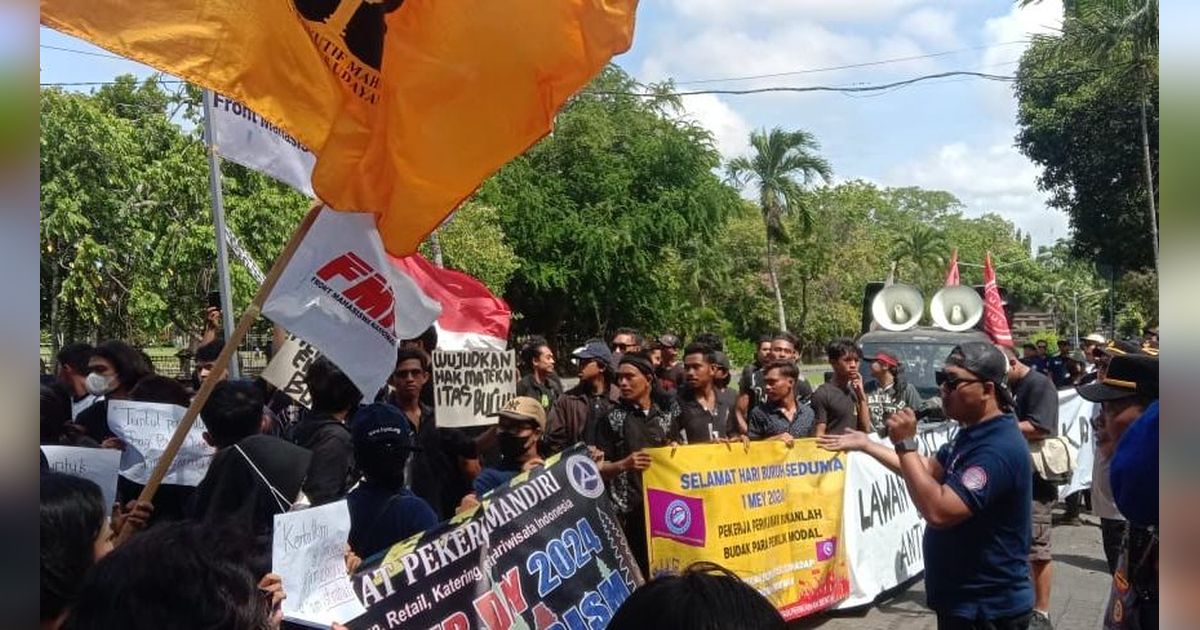 Buruh Geruduk Kantor Gubernur Bali Saat May Day, Desak Sistem Kerja Kontrak Dihapus