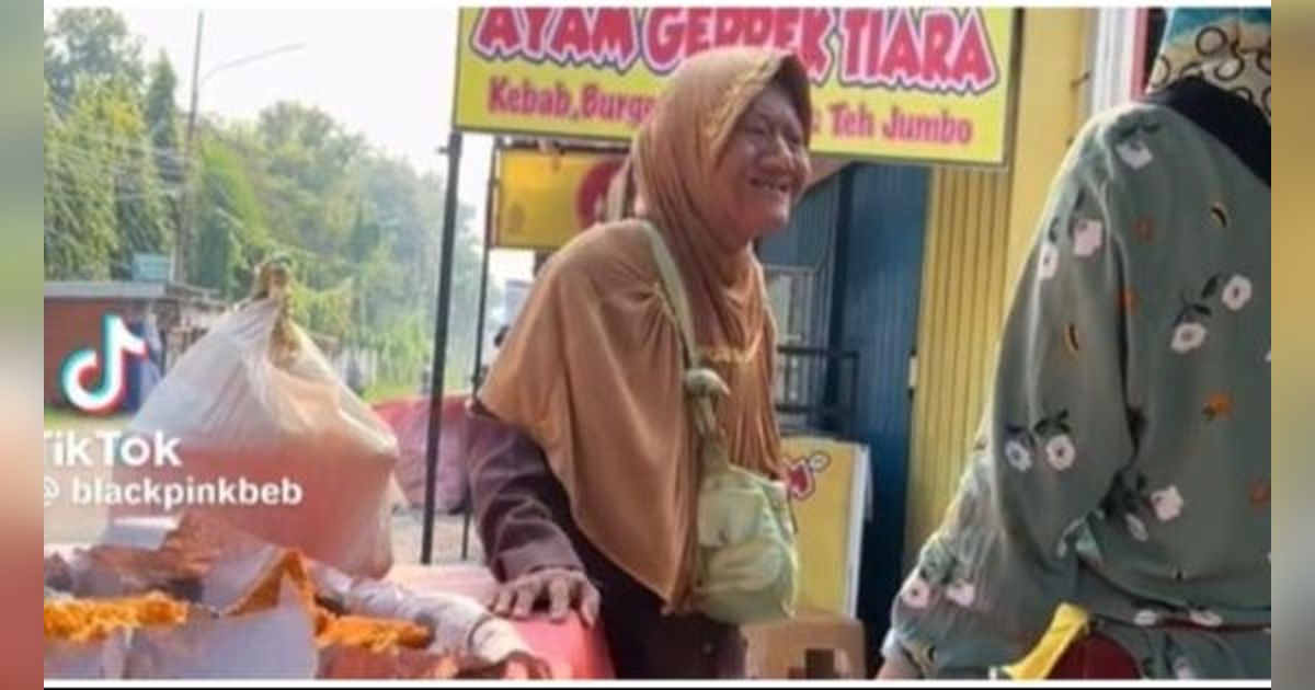 Viral Seorang Nenek Menangis karena Jualannya Dibeli Pakai Uang Palsu, Bikin Sedih