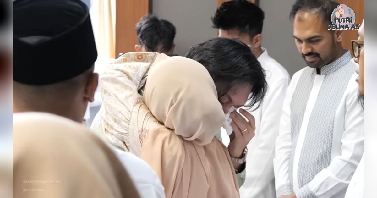 Rizky Febian Menangis saat Gelar Pengajian, Keluarga Ikut Terharu Saling Peluk-pelukan