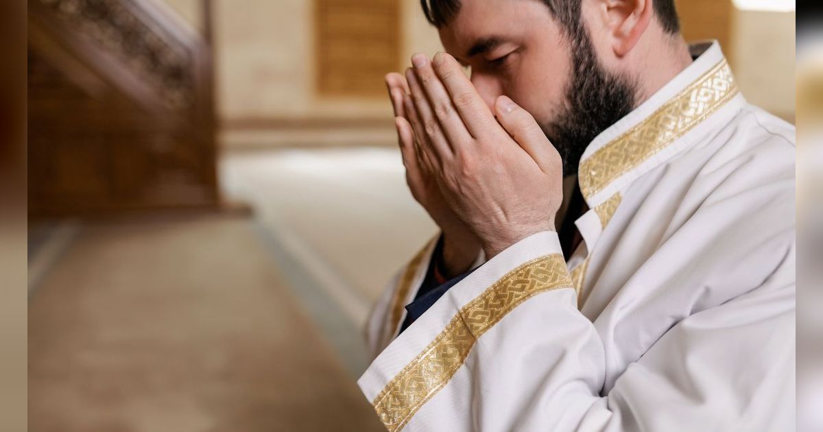 Doa Mengawali Pekerjaan agar Dimudahkan, Amalan Pelancar Rezeki Halal