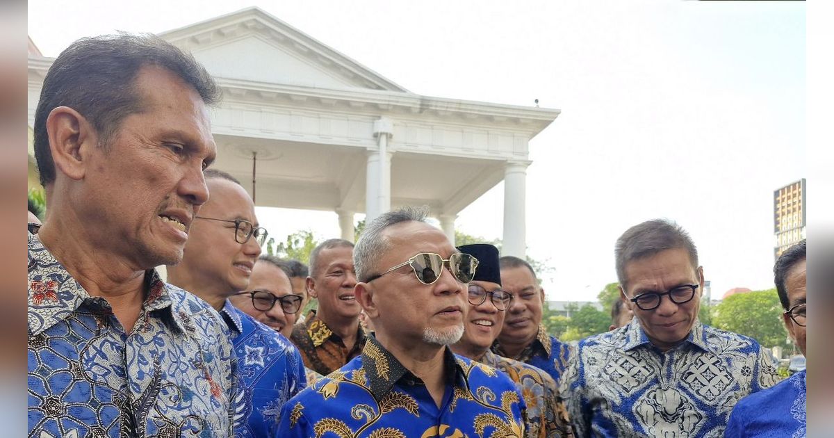Bawa Rombongan PAN Ketemu Jokowi, Zulhas Ungkap Isi Pertemuan
