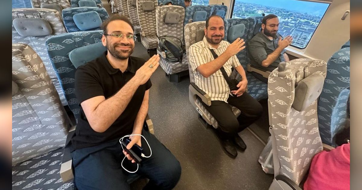 Jawaban KCIC soal Negara Palestina Tidak Ada di Aplikasi Kereta Cepat Whoosh