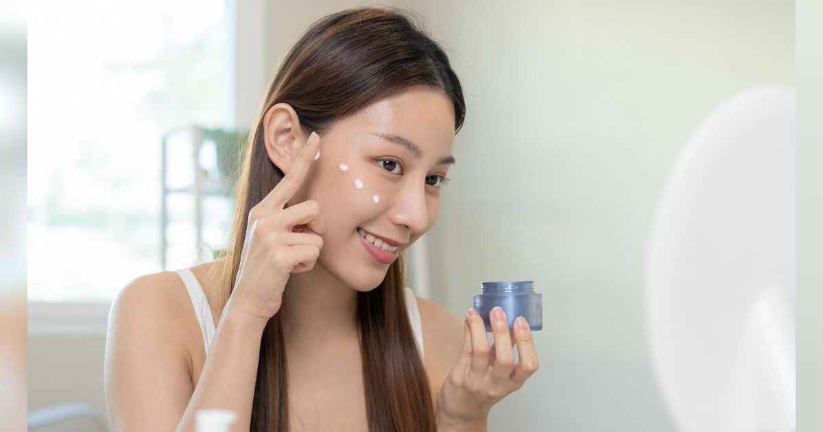 3 Kriteria Sunscreen yang Aman untuk Kulit Berjerawat