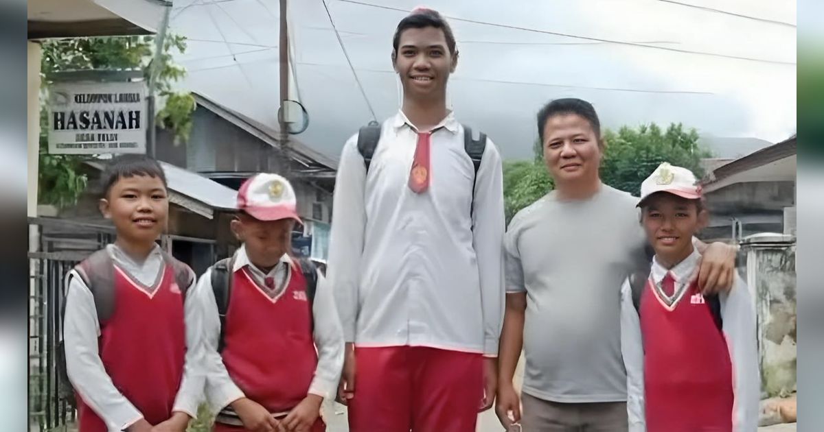 Fakta-fakta Siswa SD di Kerinci Tingginya 2 Meter, Kesulitan Cari Pakaian hingga Cita-cita Jadi Atlet Voli