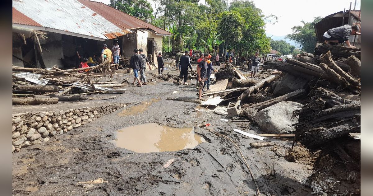 18 Warga Meninggal Akibat Banjir Lahar Dingin dan Longsor, Pemkab Agam Tetapkan Status Tanggap Darurat