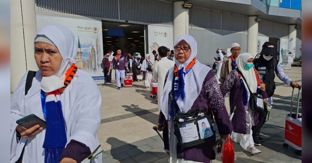 393 Jemaah Haji Indonesia Tiba di Bandara AMMA Madinah, Langsung Menuju Hotel Tanpa Proses Imigrasi