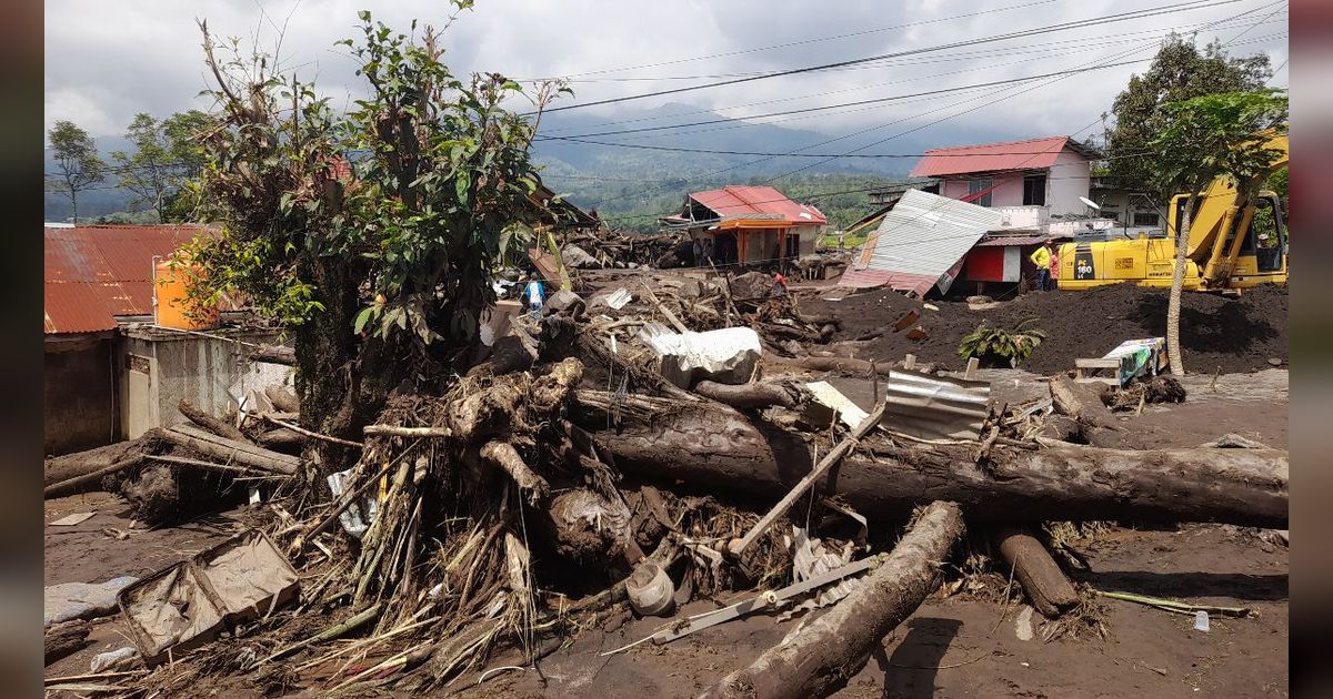 Korban Meninggal Akibat Banjir Lahar Dingin di Sumbar Bertambah Jadi 27 Orang