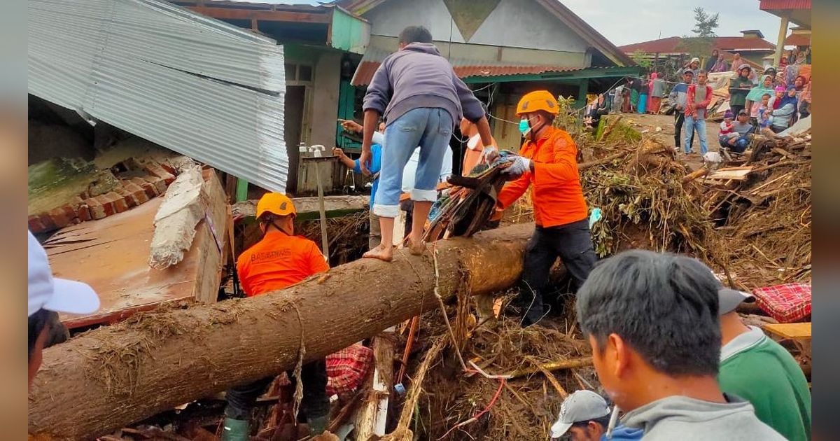 Bertambah Lagi, Korban Meninggal Akibat Banjir Bandang dan Lahar Dingin di Sumbar Jadi 37 Orang