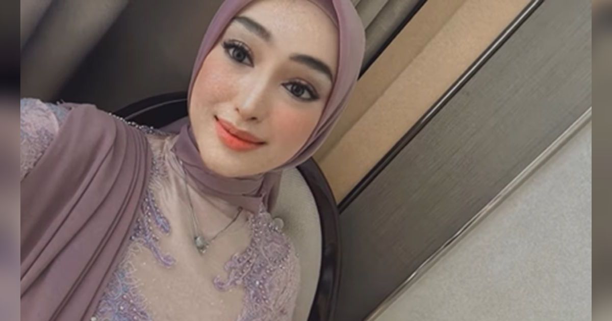 Sudah Diterima Keluarga, Begini Potret Santyka Fauziah Kekasih Sule di Resepsi Rizky Febian dan Mahalini