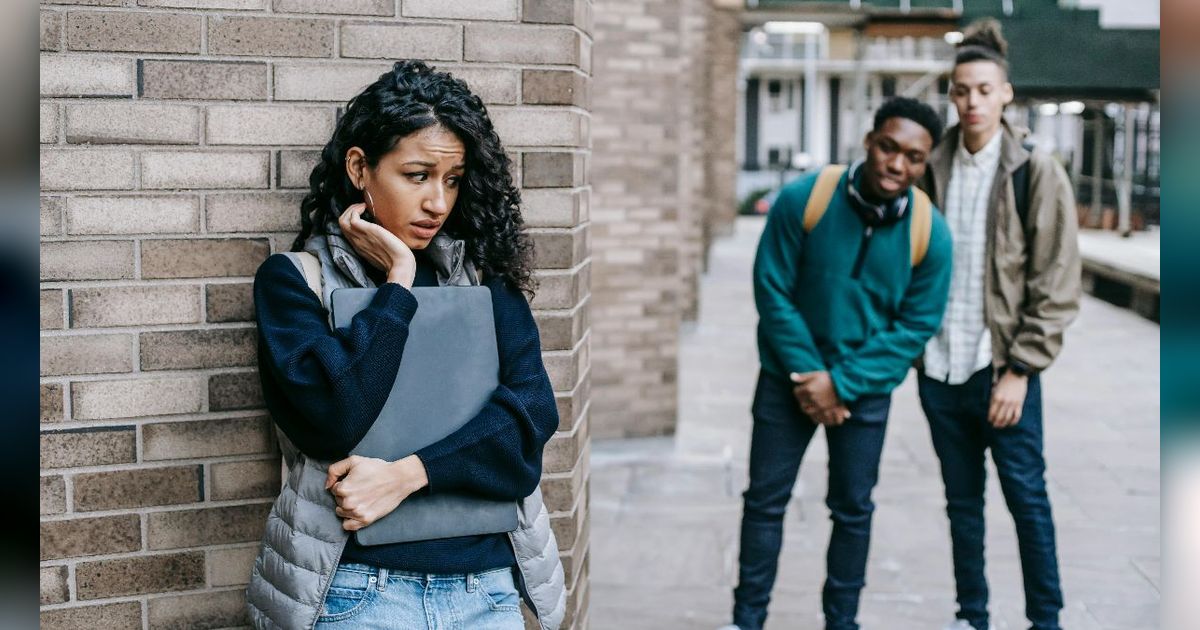 Doa Saat Direndahkan oleh Orang Lain, beserta Tips Menghadapi Hinaan agar Tetap Percaya Diri