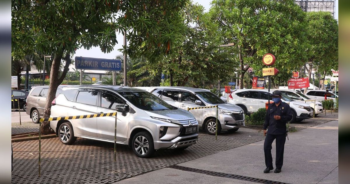 Viral Pengunjung Kena Getok Rp150.000, Segini Tarif Parkir Resmi di Masjid Istiqlal