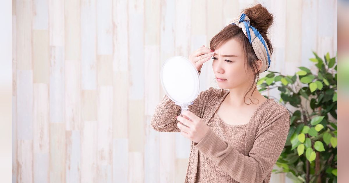 Cukup Pakai Concealer, Riasan Alis yang Berlebihan Jadi Lebih Natural
