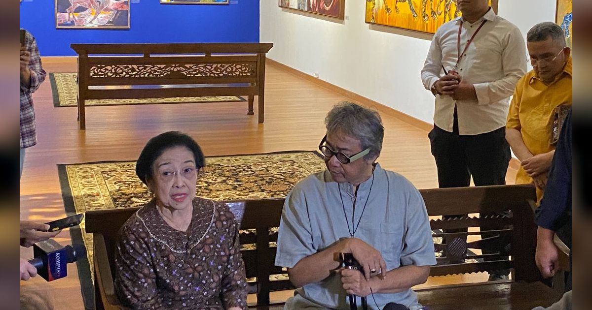 Tinjau Pameran Karya Butet, Megawati Tak Ingin Bicara Politik