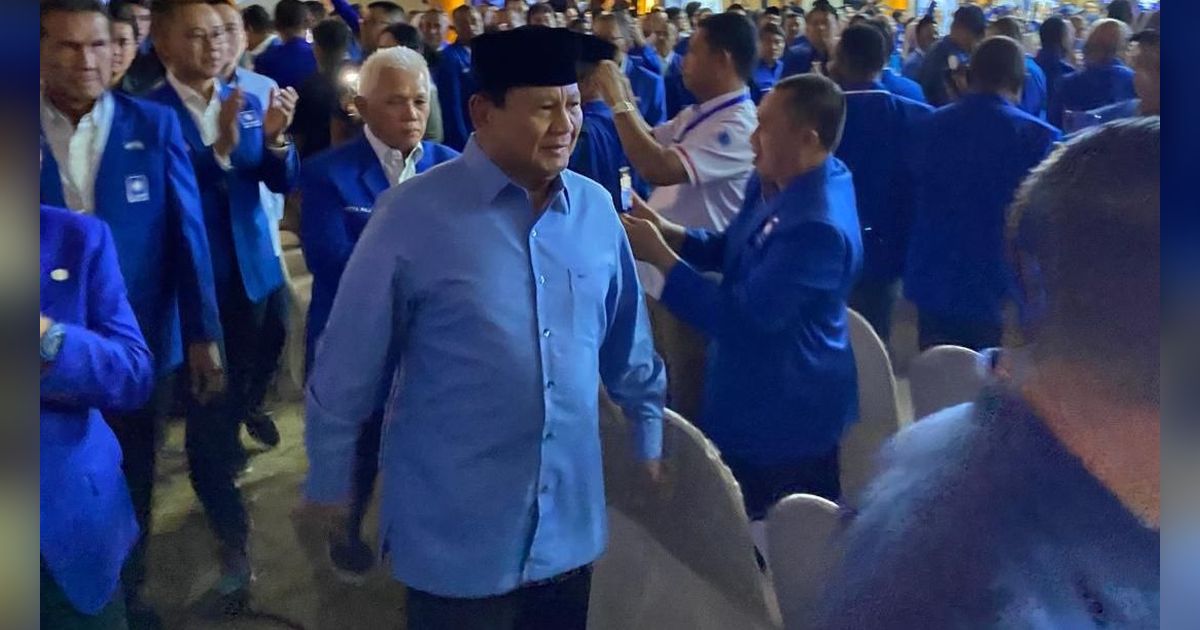 Prabowo Cium Tangan Dua Wanita Hebat Istri Jenderal TNI Legenda Kopassus