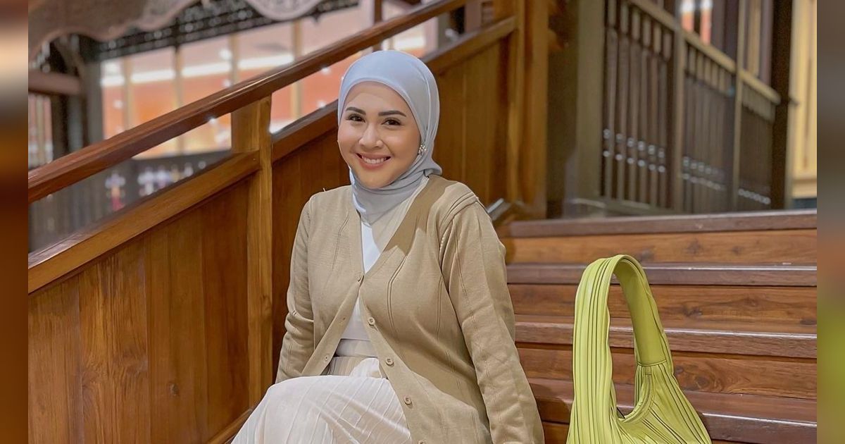 Jago Mix and Match Outfit, 8 Gaya Keisha Ratuliu Ini Kerap Jadi Panutan